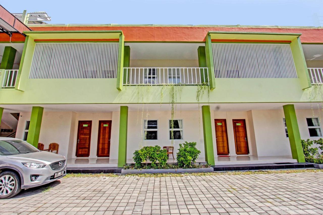 Capital O 91384 Rintaka Residence Senggigi Dış mekan fotoğraf