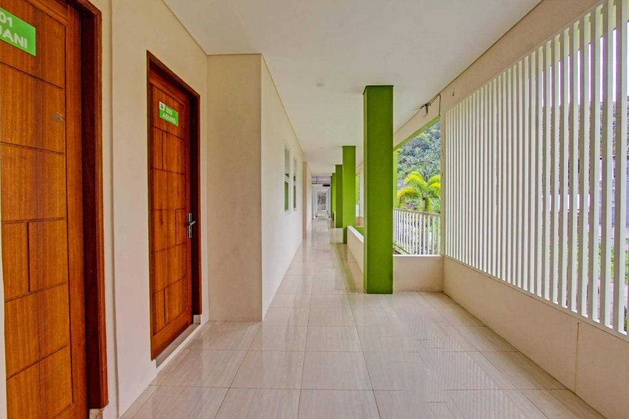 Capital O 91384 Rintaka Residence Senggigi Dış mekan fotoğraf