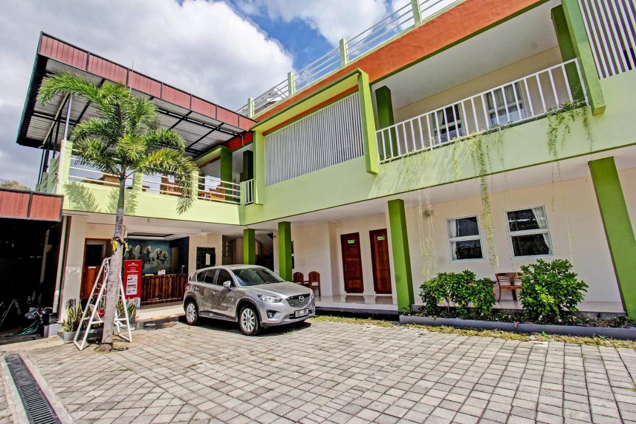 Capital O 91384 Rintaka Residence Senggigi Dış mekan fotoğraf